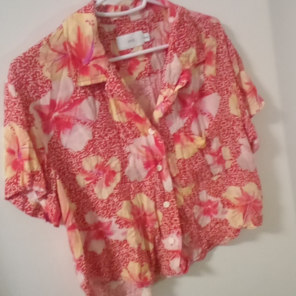 Onia floral top